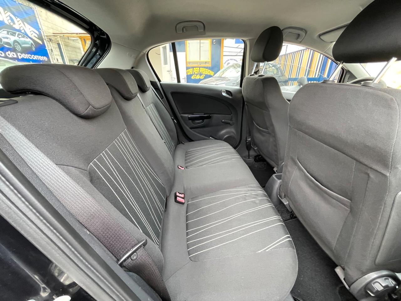 Opel Corsa 1.2 5 porte Enjoy