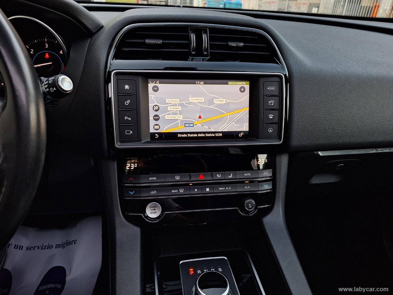 JAGUAR F-Pace 2.0 D 180 CV AWD aut. R-Sport TETTO