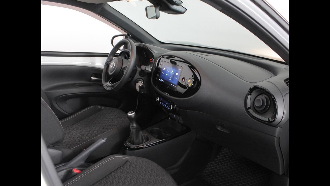 TOYOTA Aygo X Air - Aygo X 1.0 Trend Air 72cv