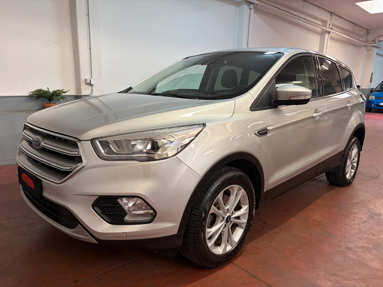 Ford Kuga 1.5 TDCI 120 CV S&S 2WD Powershift Edition