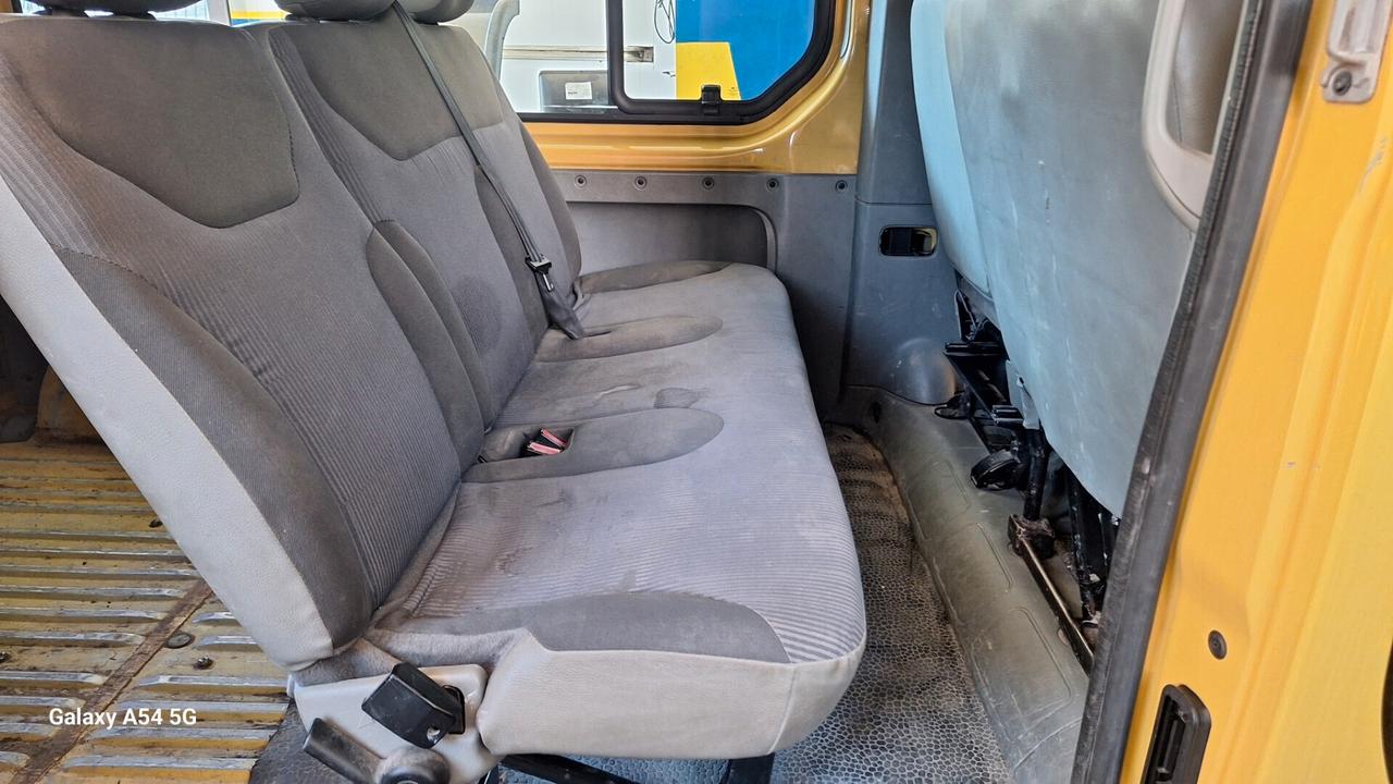 Opel Vivaro 29 2.5 DTI PC-TN Combi