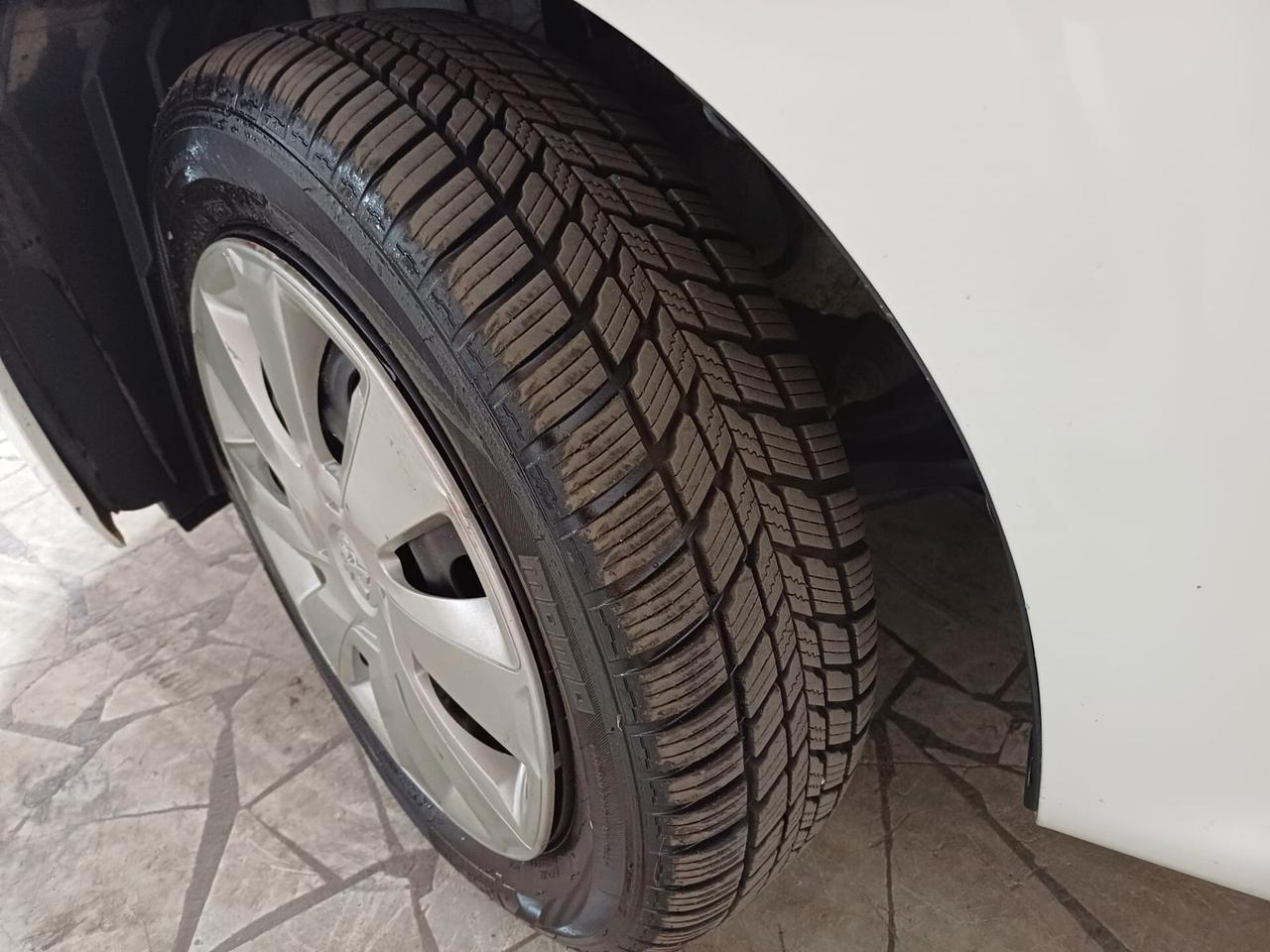 Peugeot 107 1.0 benzina 5p. - 2014