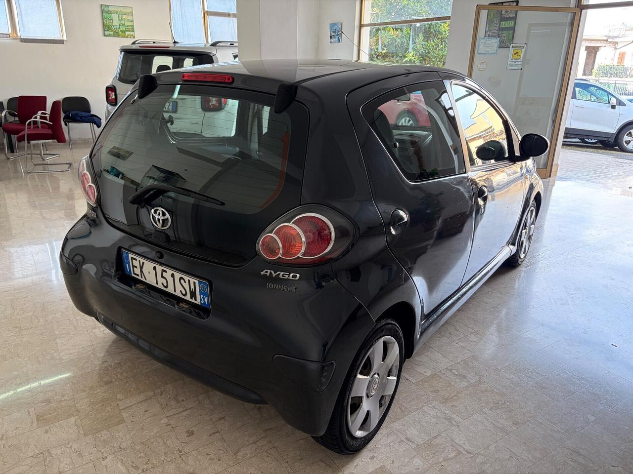 TOYOTA AYGO 1.0 68 CV 5 PORTE 80.000 KM