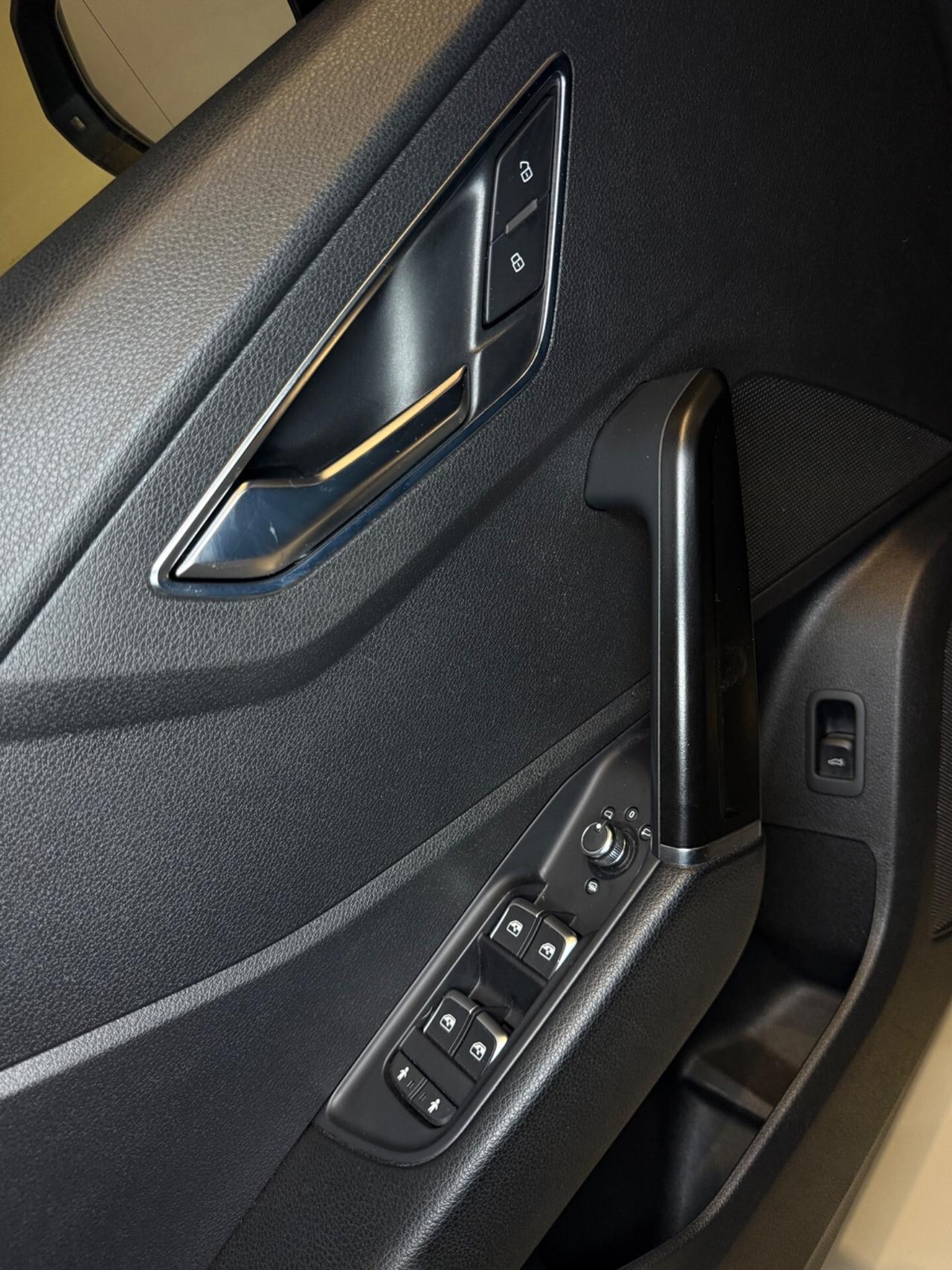 Audi Q2 30 TDI S tronic line Edition