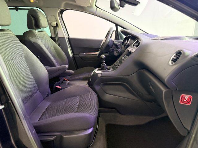 PEUGEOT 5008 1.6 HDi 112CV Business