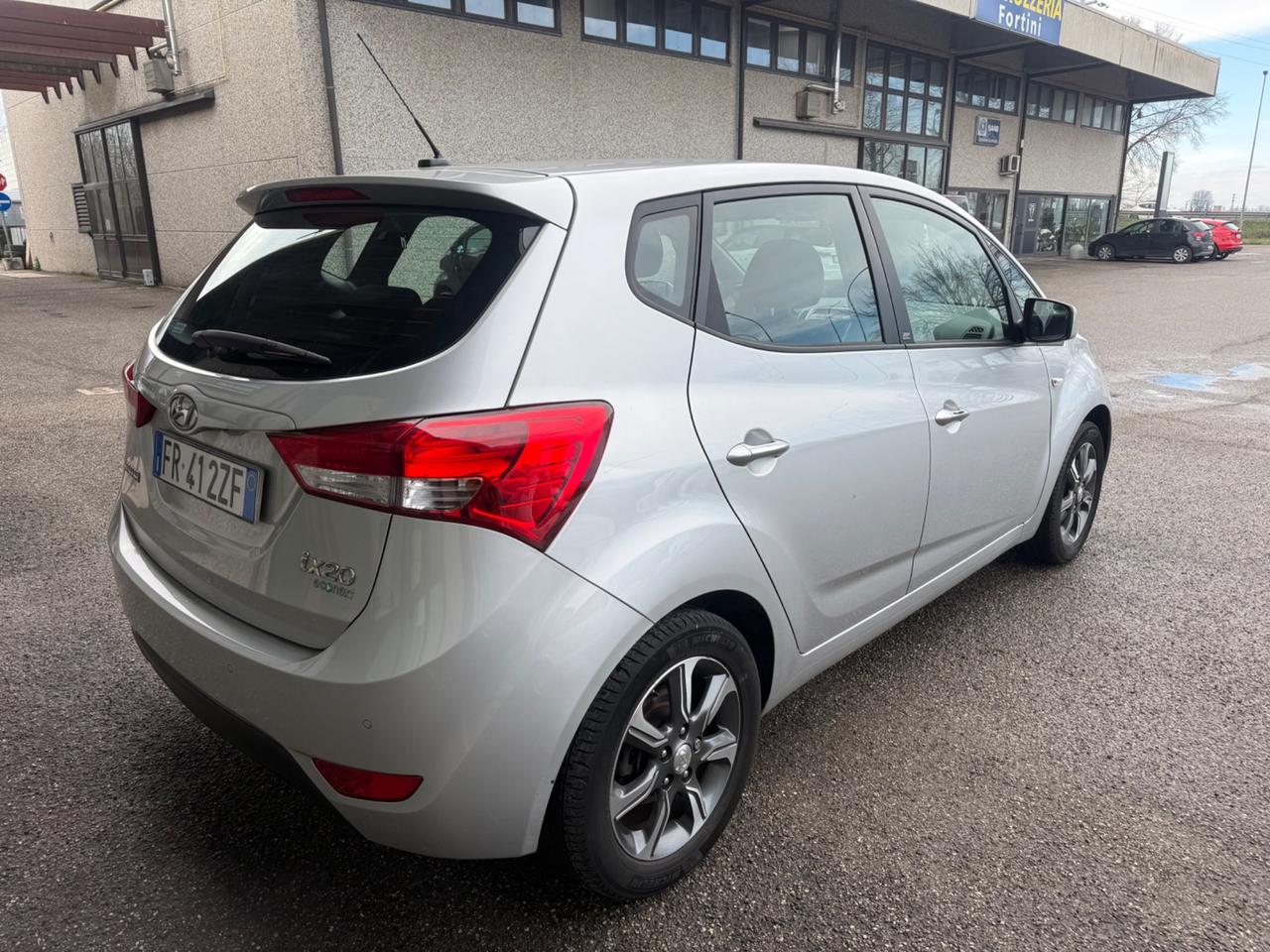 Hyundai iX20 1.4 66kw(90cv) Neopatentati Ok