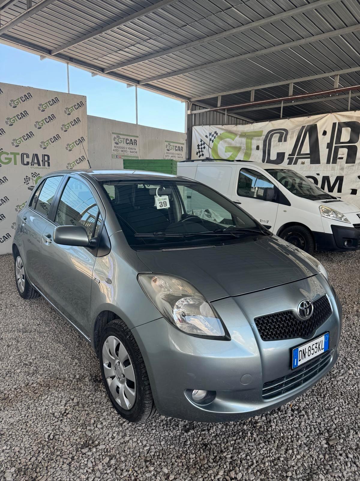 Toyota Yaris 1.4 D-4D 5 porte M-MT Navi