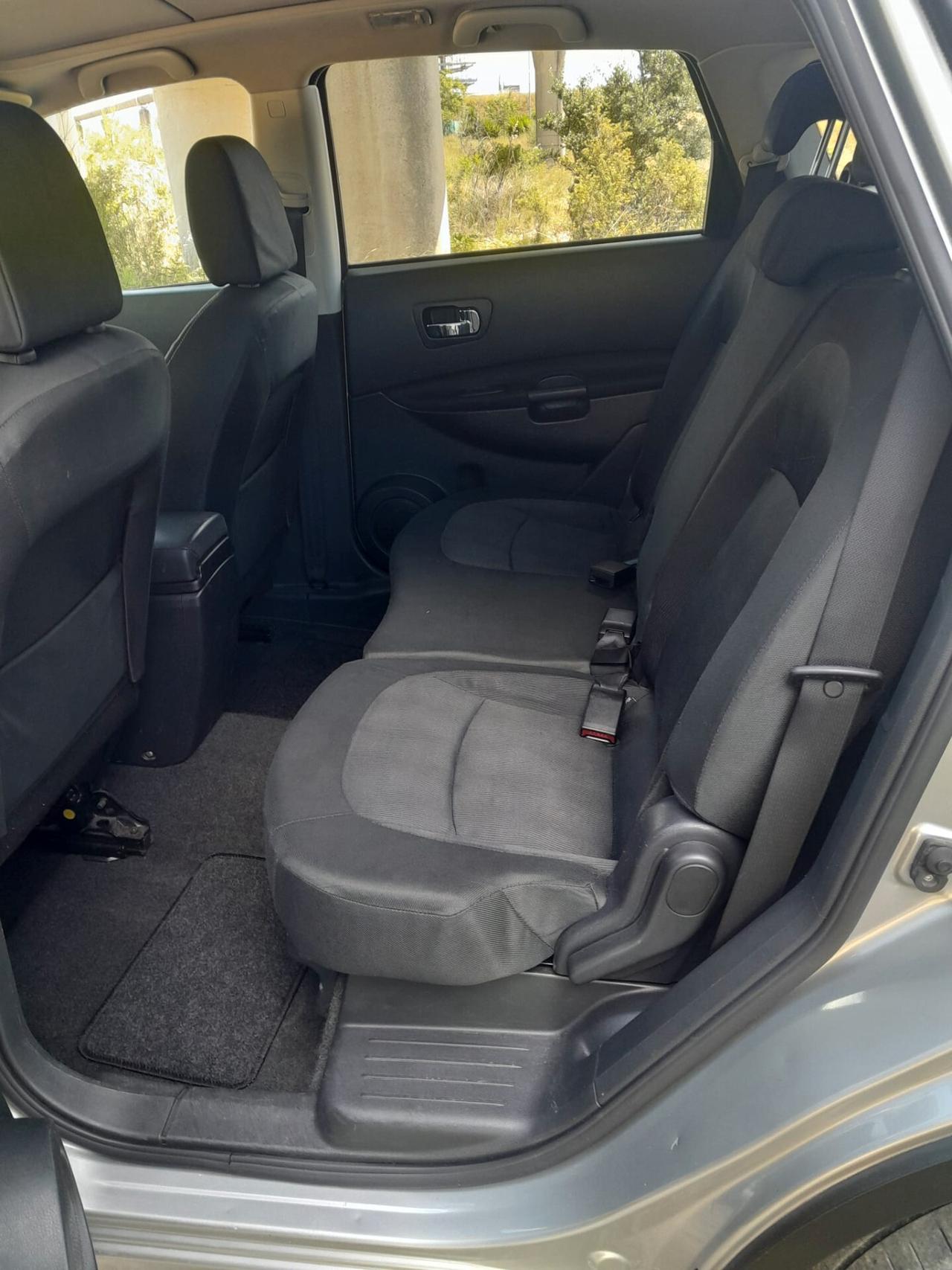 Nissan Qashqai 2.0 dCi n-tec 7 posti