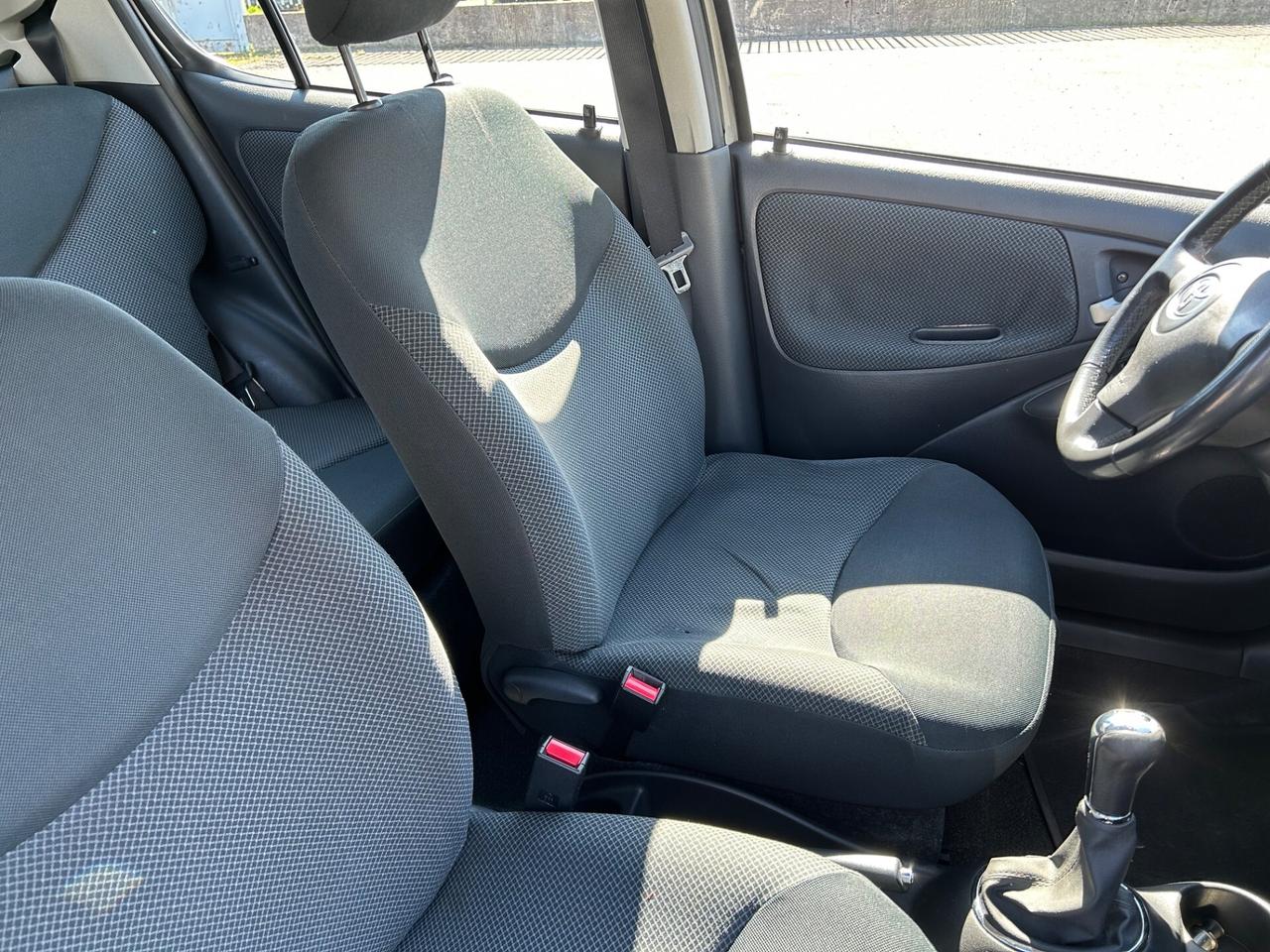 Toyota Yaris 1.3i 16V 5P FRIZIONE NUOVA