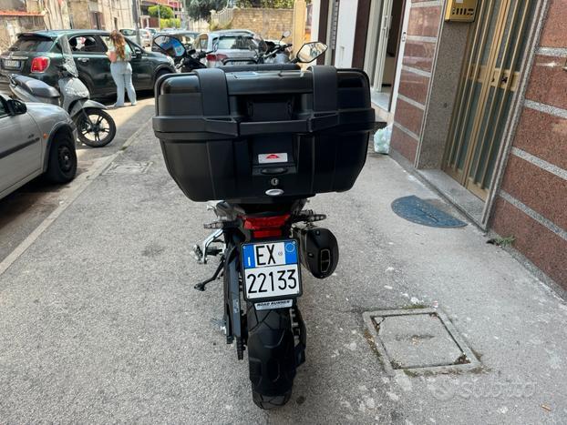 Benelli trk 502x con garanzia casa madre