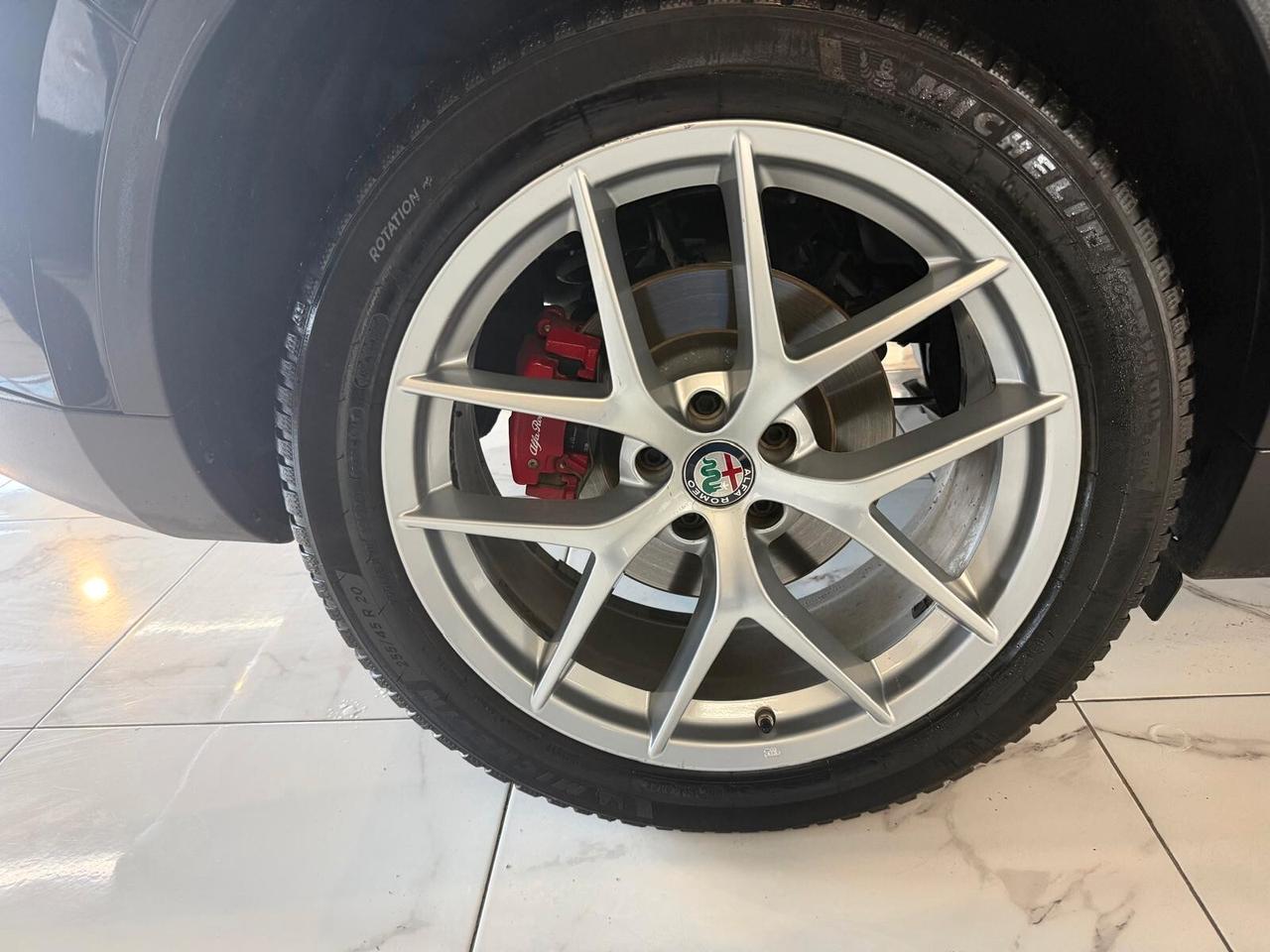 Alfa Romeo Stelvio Benzina 280Cv Tagliandi certificati