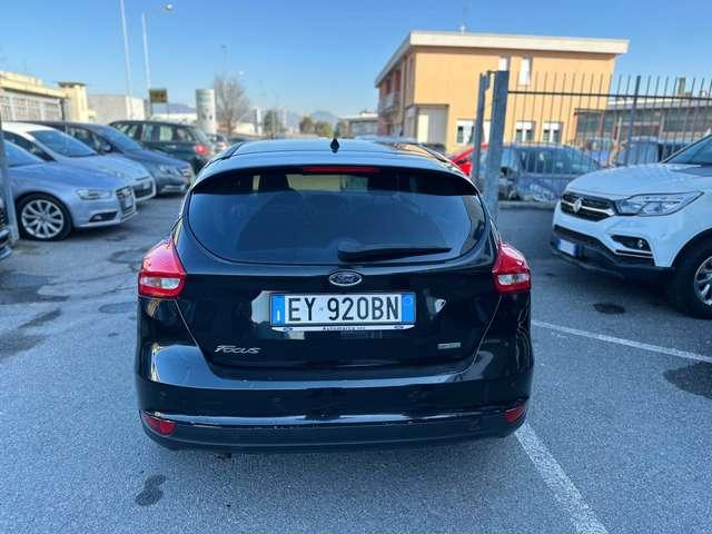 Ford Focus Focus 5p 1.0 ecoboost TETTUCCIO APRIBILE