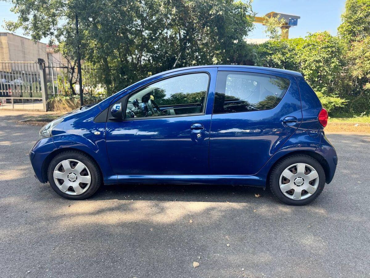 Toyota Aygo 1.0 Deep Ocean Connect 5p m-mt