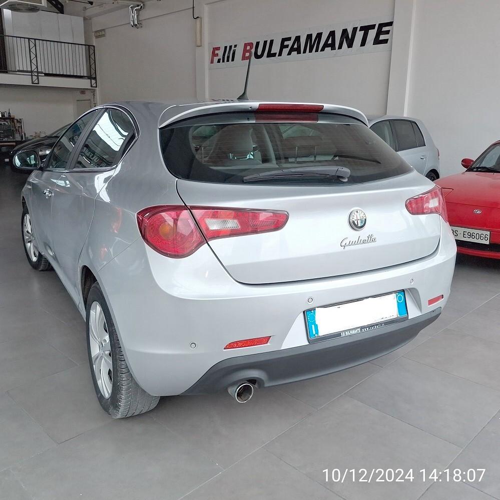 Alfa Romeo Giulietta 1.6 JTDm-2 105 CV Exclusive