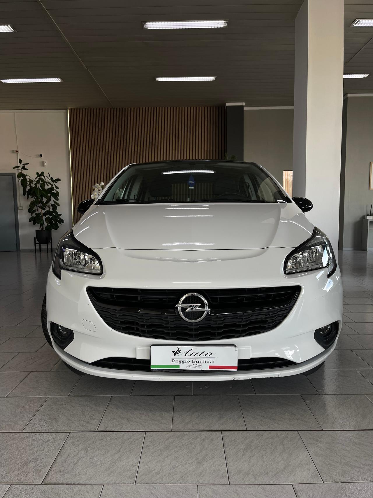 Opel Corsa 1.2 70 CV GPL 5p. b-Color