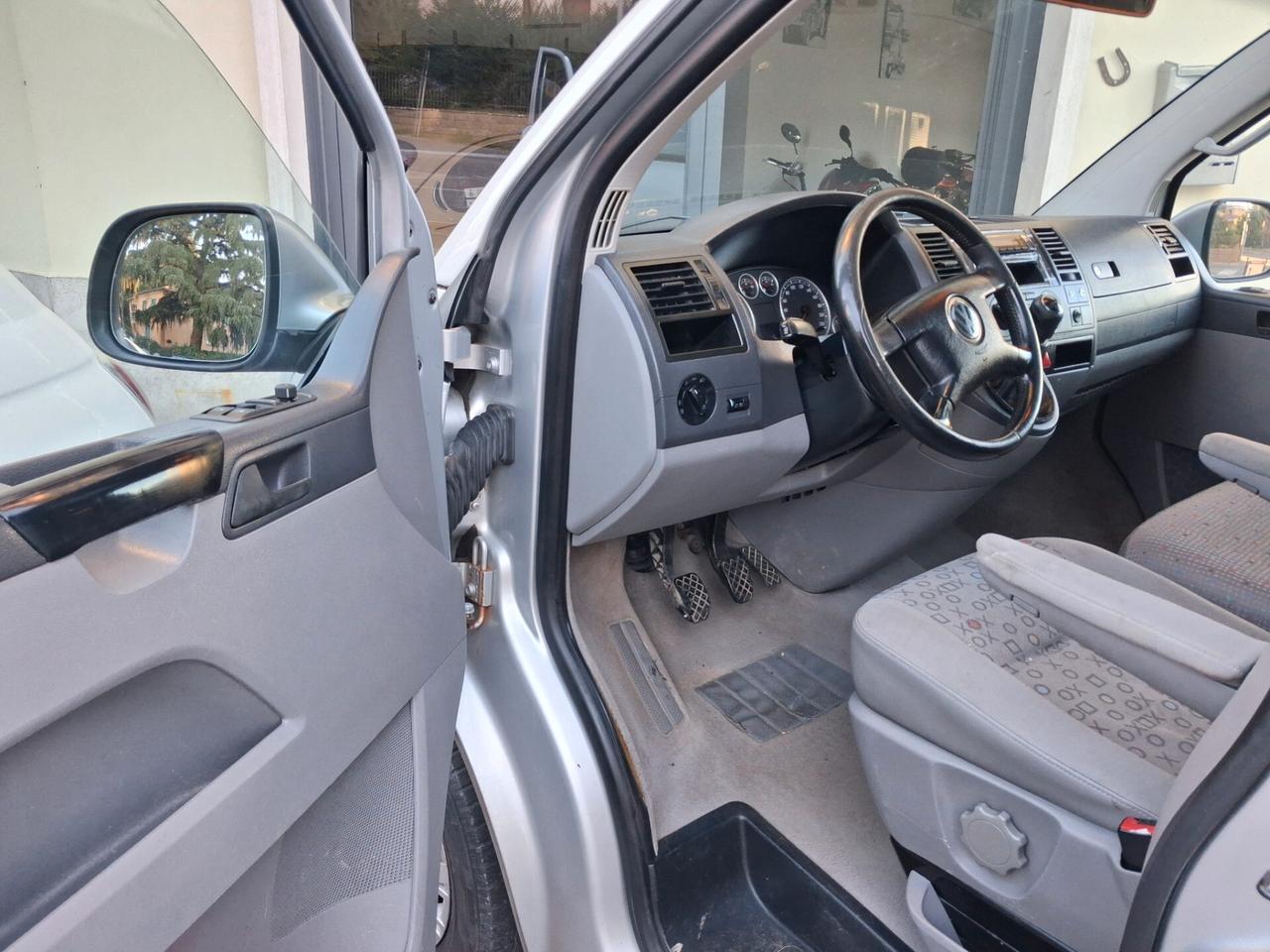 Volkswagen Multivan 2.5 TDI/130CV Comfortline