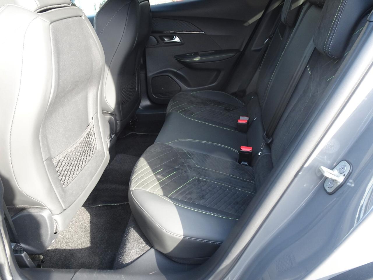 Peugeot 2008 BlueHDi 130 GT