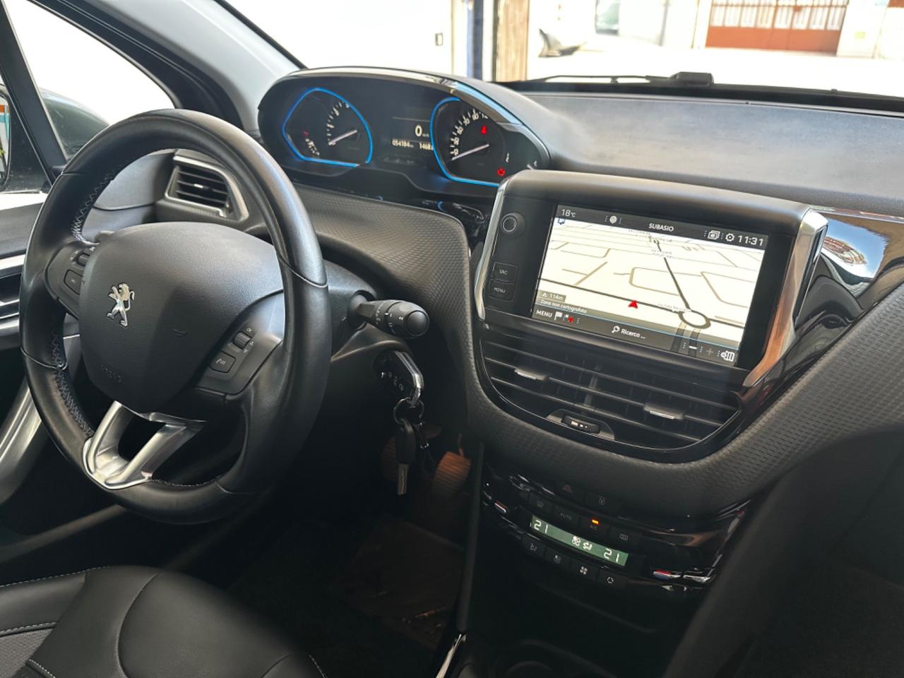 Peugeot 2008 82Cv S&S Allure - Distribuzione fatta - Autonavigli