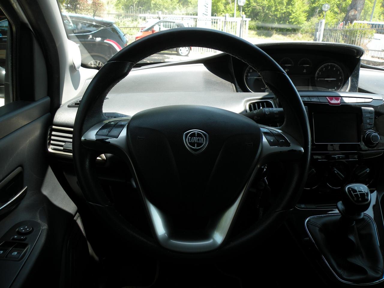 LANCIA YPSILON 1.2 69CV 2016