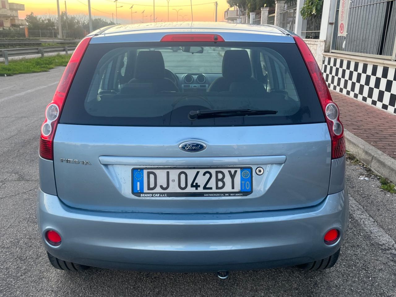 Ford Fiesta 1200 5p. Ghia Unipro 2007
