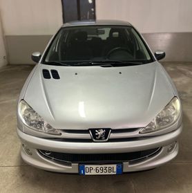 Peugeot 206 1.4 5p. Enfant Terrible