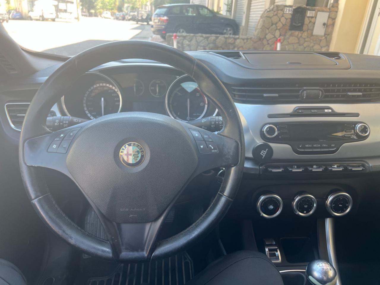 Alfa Romeo Giulietta 1.6 JTDm-2 105 CV Exclusive