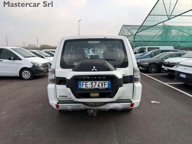 MITSUBISHI Pajero Pajero IV 2007 3.2 cr Instyle 5p auto - FE374VF