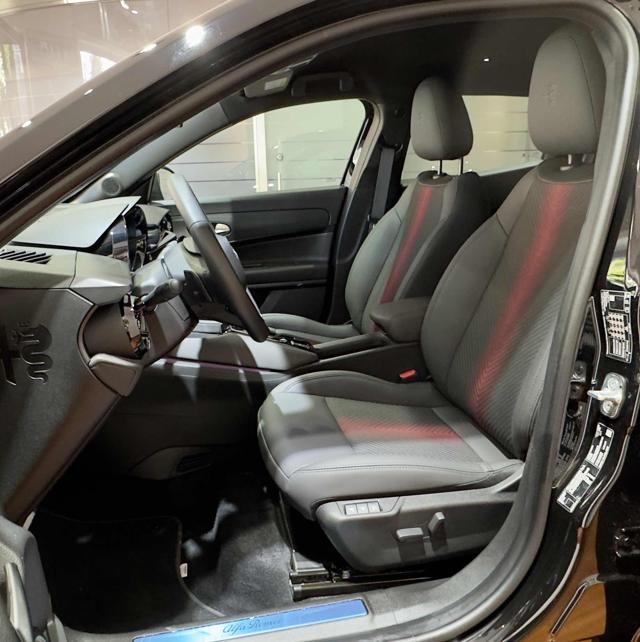 ALFA ROMEO Junior 1.2 145 CV Hybrid eDCT6 Speciale KM0