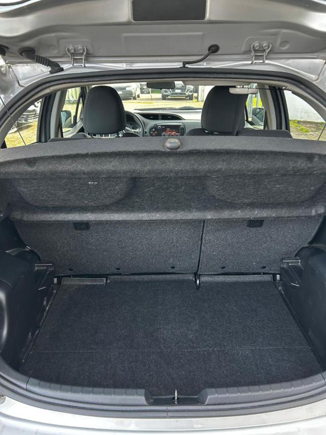 TOYOTA Yaris 1.0 5 porte Active NEO PATENTATO
