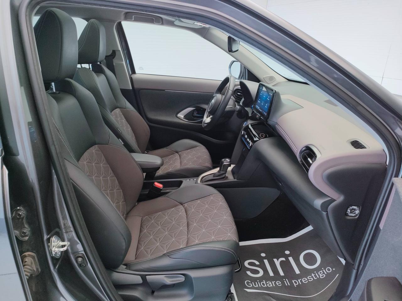 TOYOTA Yaris Cross - Yaris Cross 1.5h Lounge fwd 116cv e-cvt