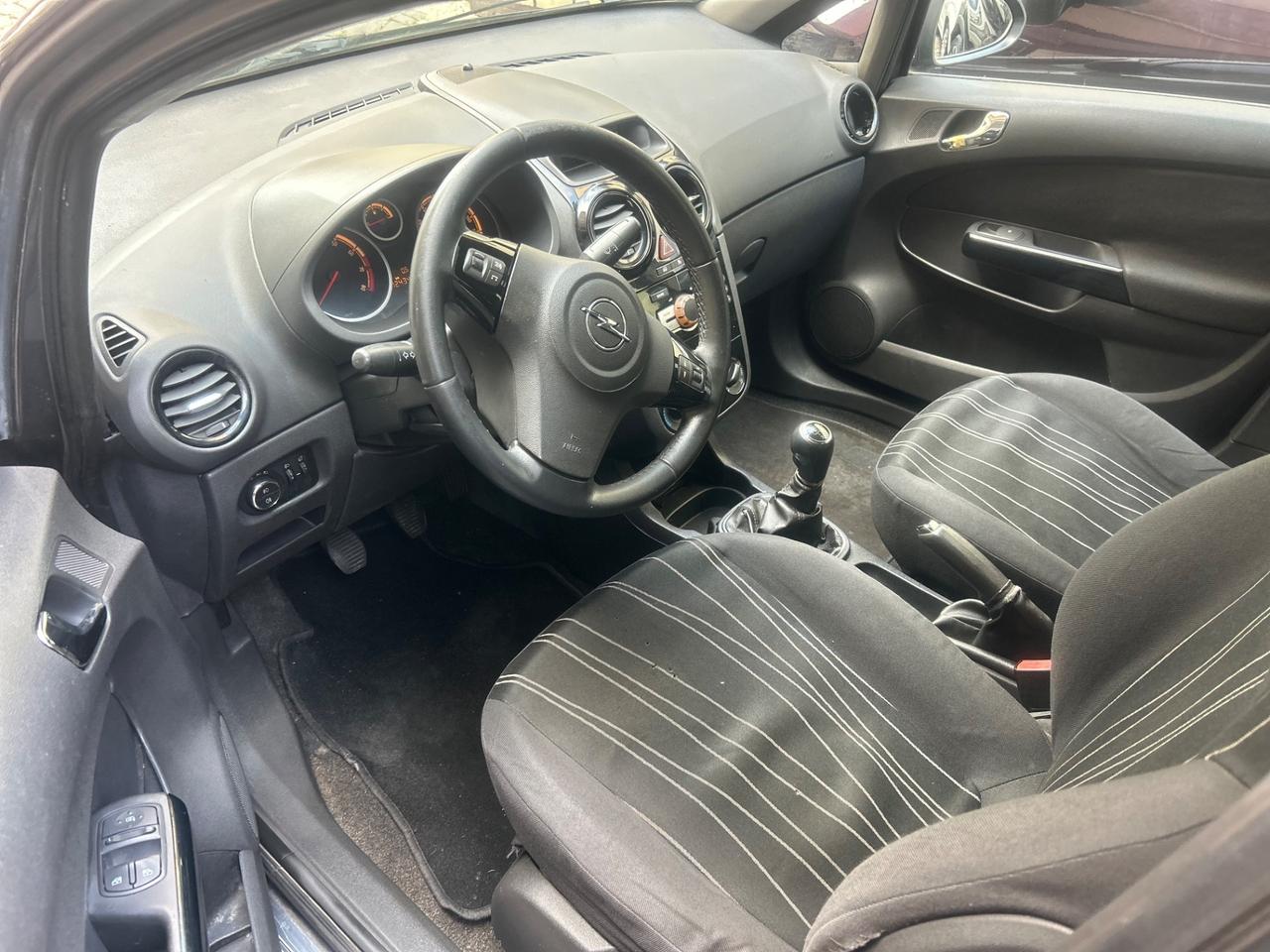 Opel Corsa 1.2 5 porte Edition