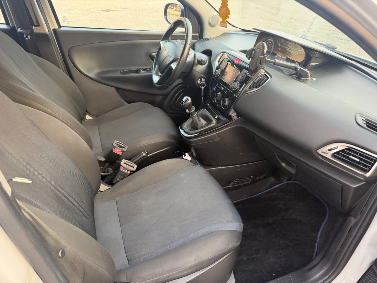 LANCIA YPSILON 1.2 BENZINA EURO6D-TEMP 104.000KM