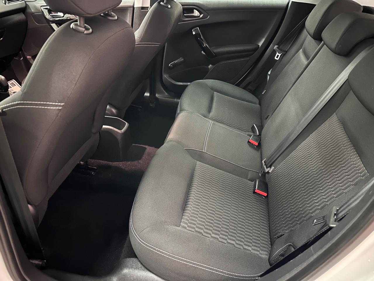 Peugeot 208 1.2 Benzina 5 porte Allure