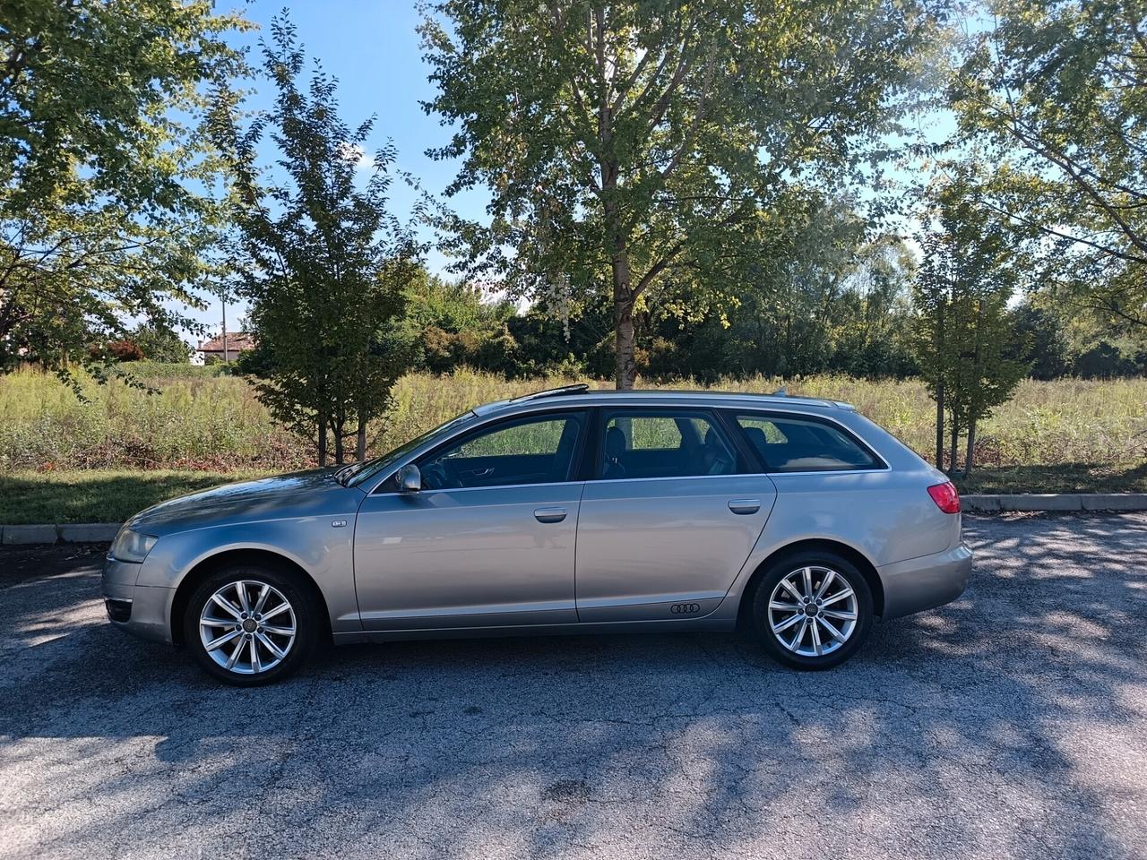 Audi A6 Avant 2.7 V6 TDI F.AP. quattro con gancio traino