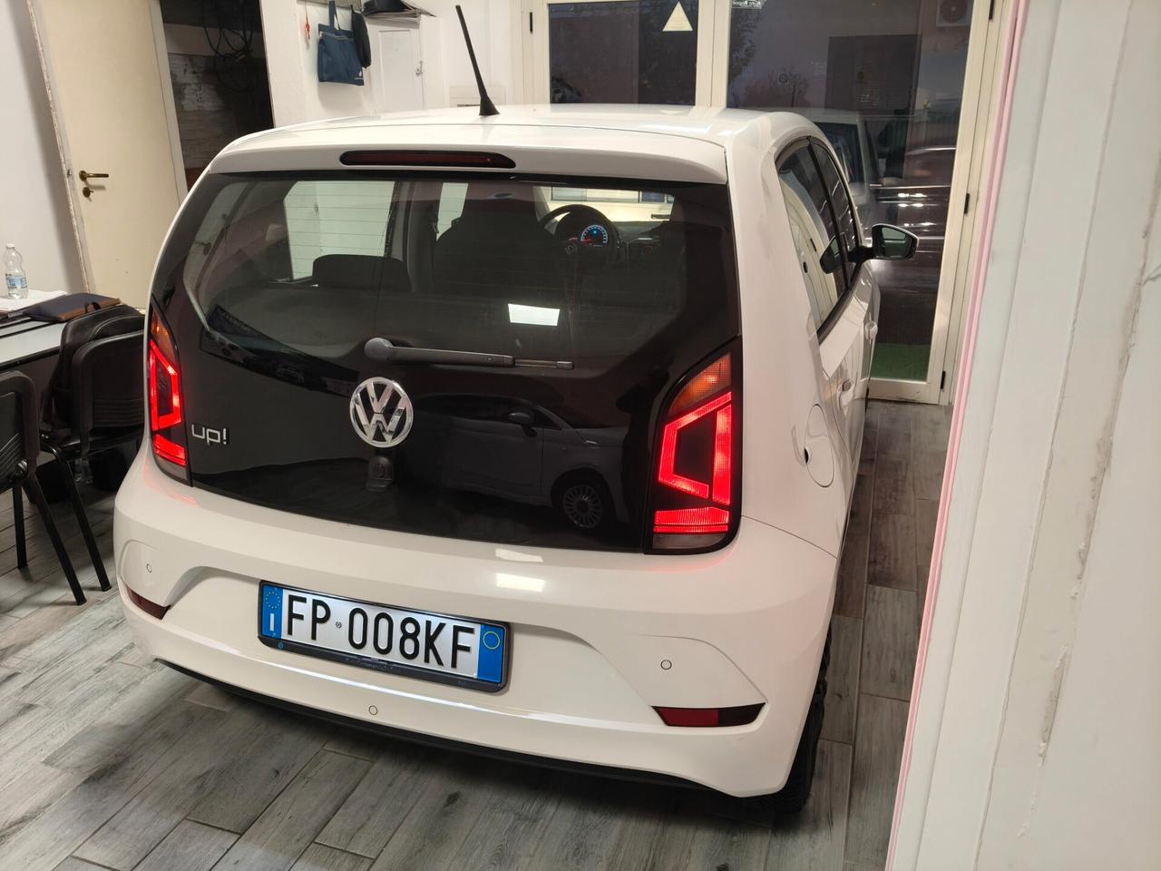 VOLKSWAGEN UP 1000 FULL OPTIONAL KM28