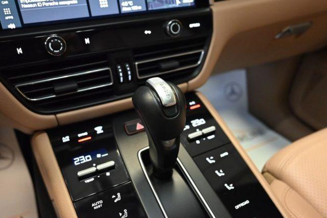 PORSCHE Macan NUOVA 2.0 PDK 265CV PCM TETT.LED 19"RADAR CAM FULL