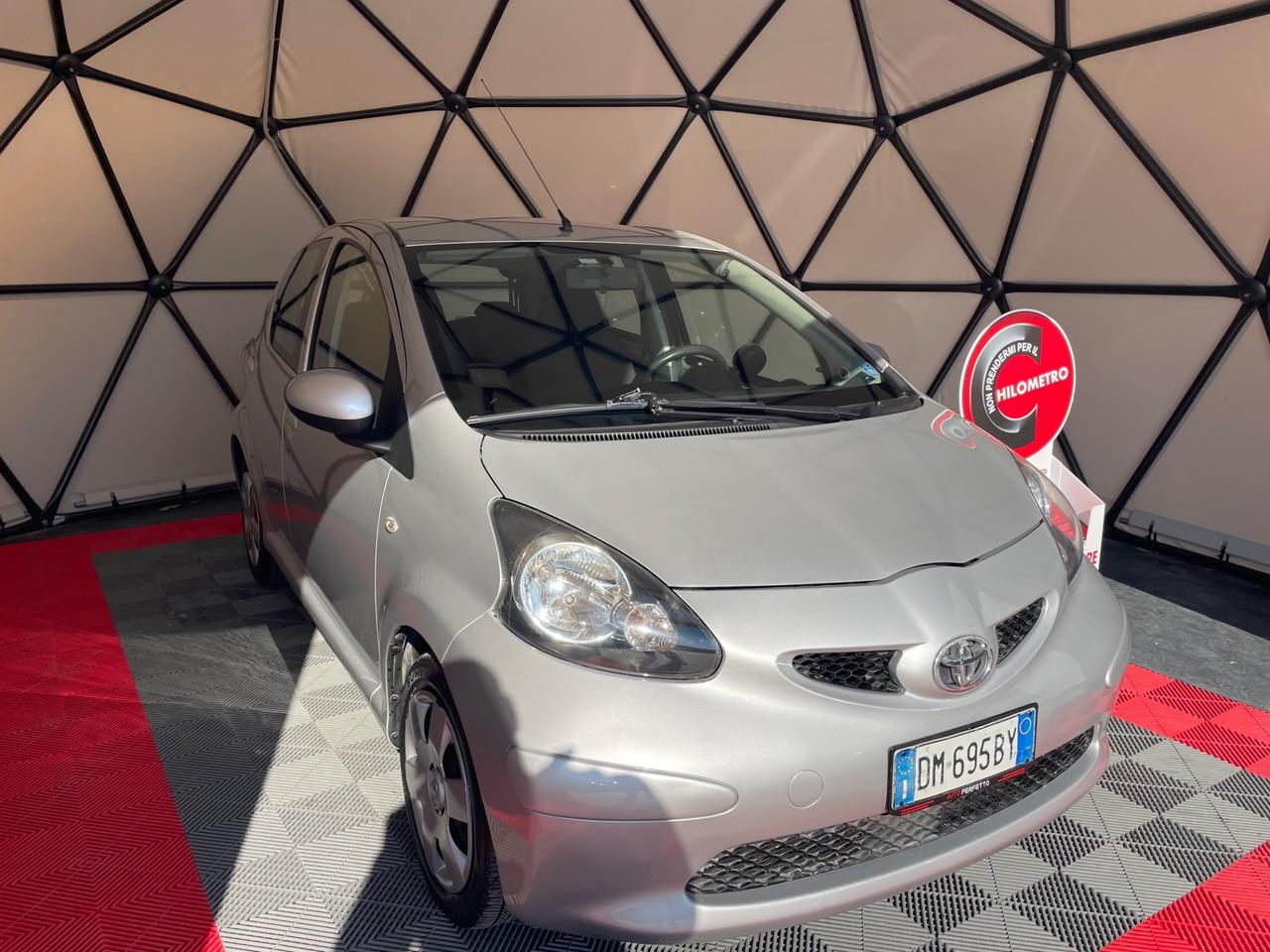 Toyota Aygo 1.0 12V VVT-i 5 porte Sol