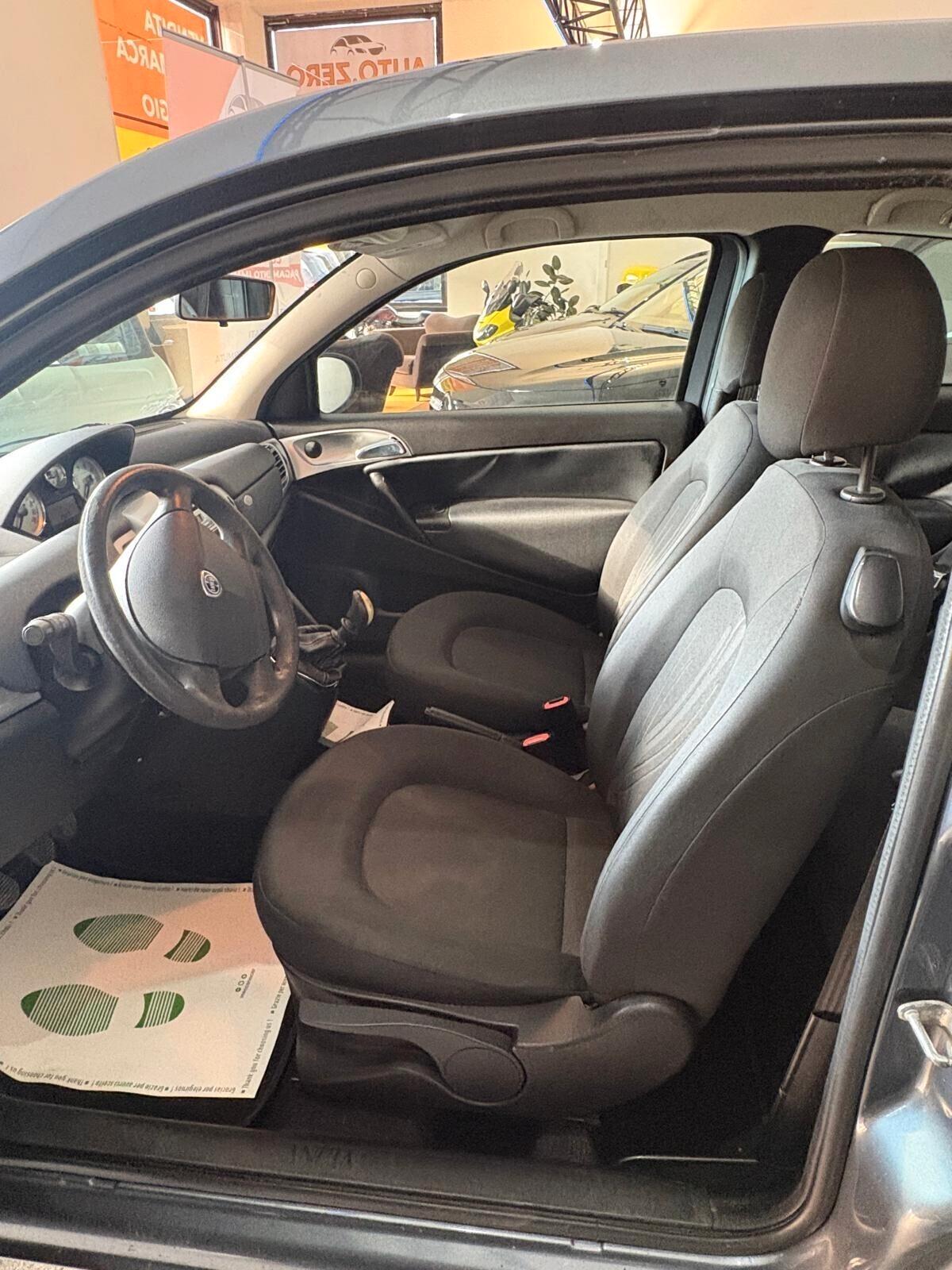 Lancia Ypsilon 1.2 69 CV Elle