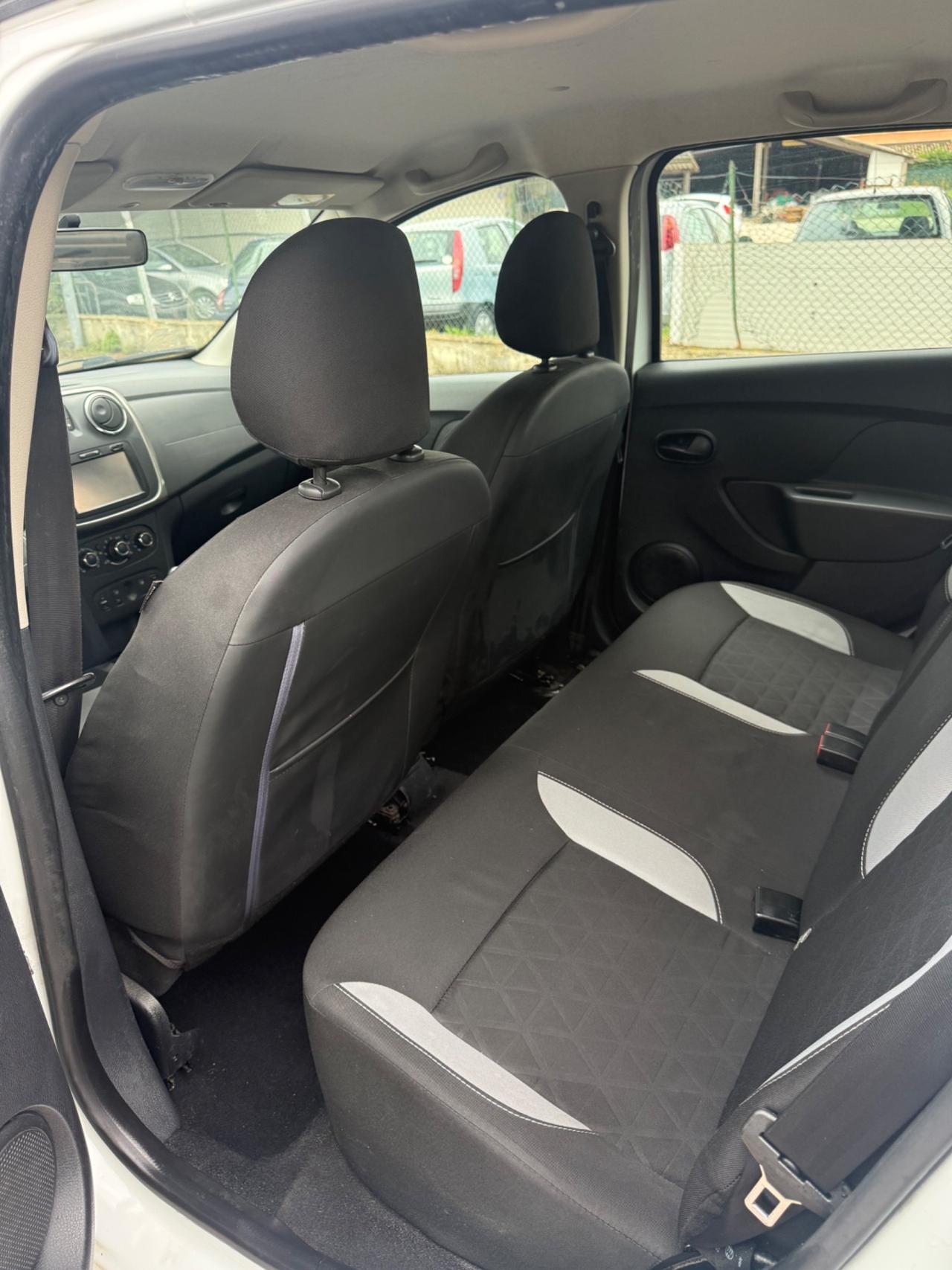 Dacia sandero stepway benzina NEOPATENTATI unipropr