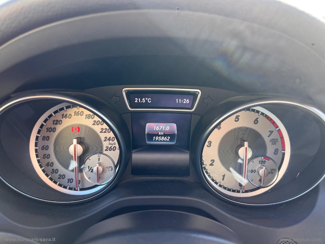 MERCEDES-BENZ GLA 180 Sport