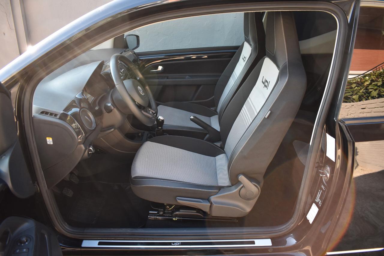 Volkswagen up! 1.0 75Cv Black Line 69.000 Km!!