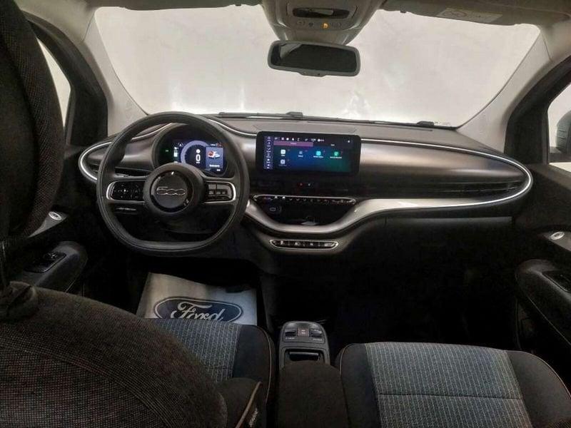 FIAT 500 500e 42 kWh La Prima