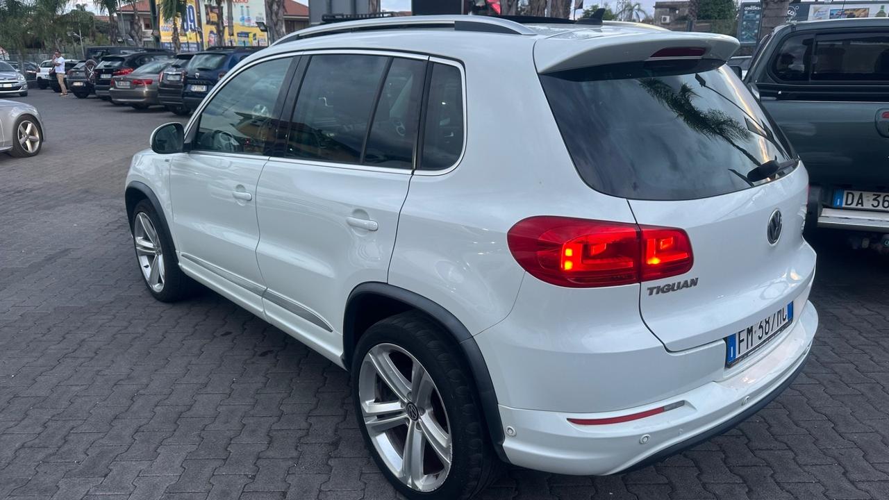 Volkswagen Tiguan 2.0 TDI DSG R-Line 4MOTION