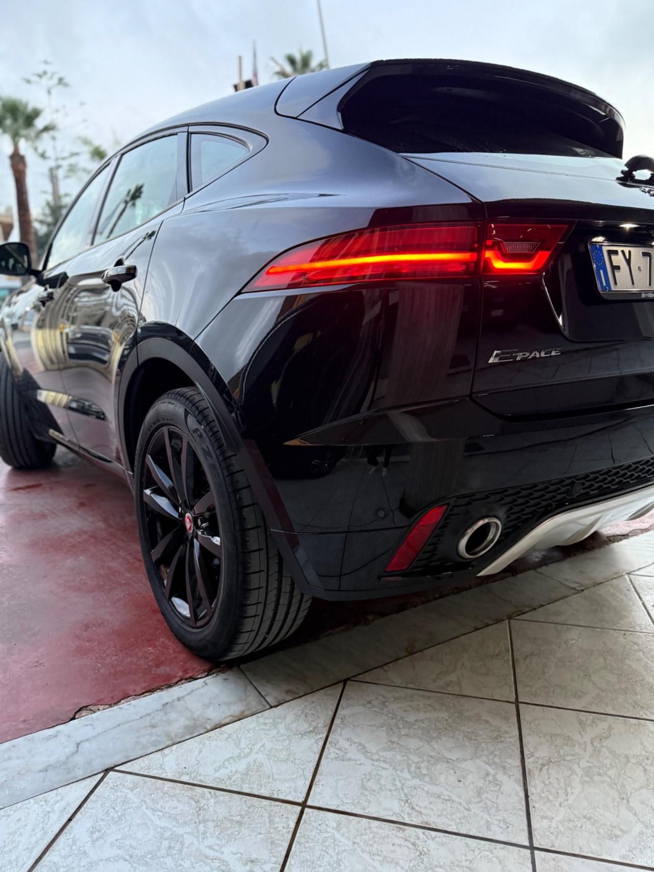 Jaguar E-Pace 2.0D 180 CV AWD R-Dynamic
