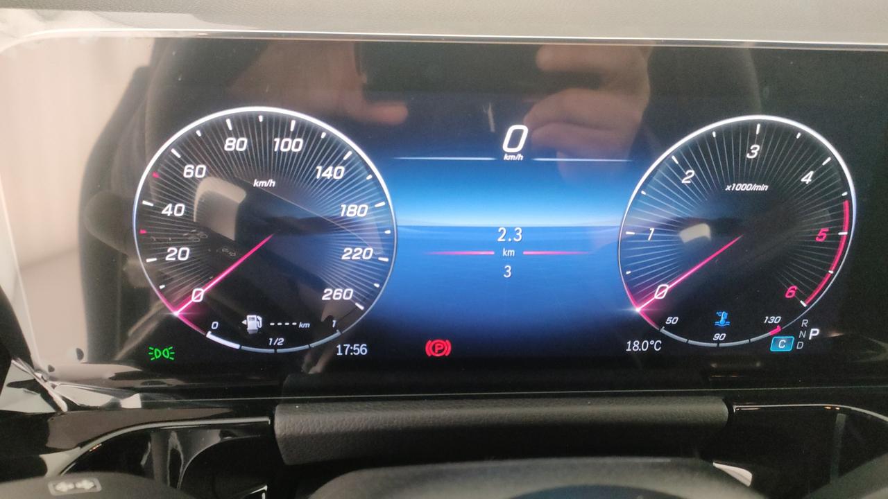 Mercedes-Benz GLA 200 d automatic