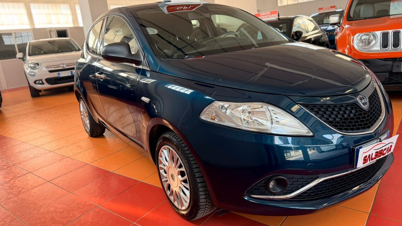 Lancia Ypsilon 1.2 69 CV 5 porte GPL Ecochic Gold