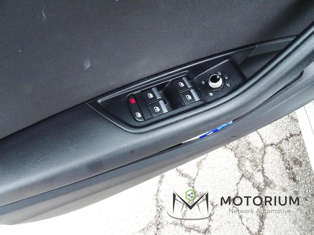 Audi A4 Avant 35 2.0 tdi mhev Business Advanced 163cv s-tronic