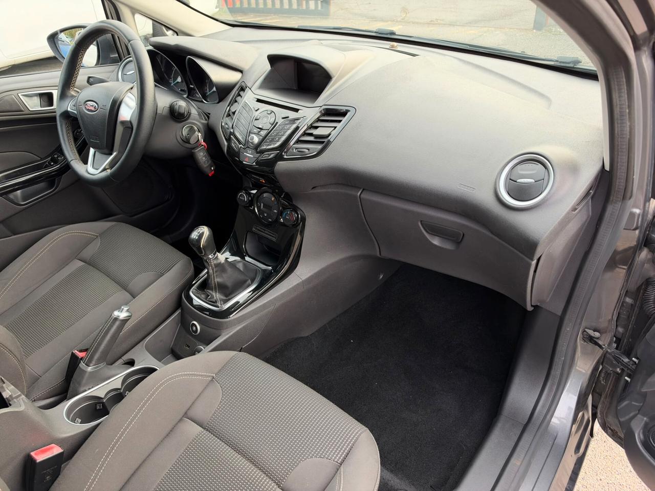 Ford Fiesta 1.4 5 porte Bz.- GPL NO FINANZIAMENTO