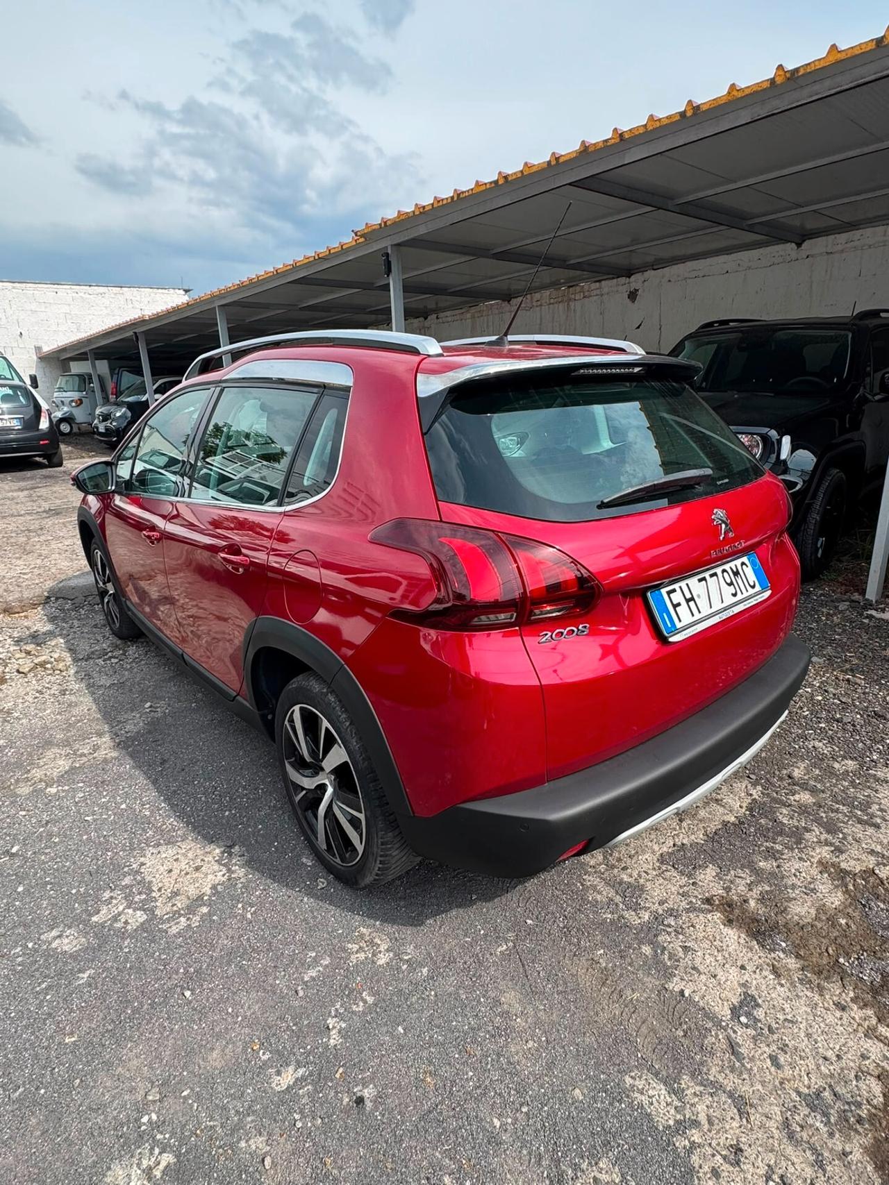 Peugeot 2008 BlueHDi 120 S&S Allure