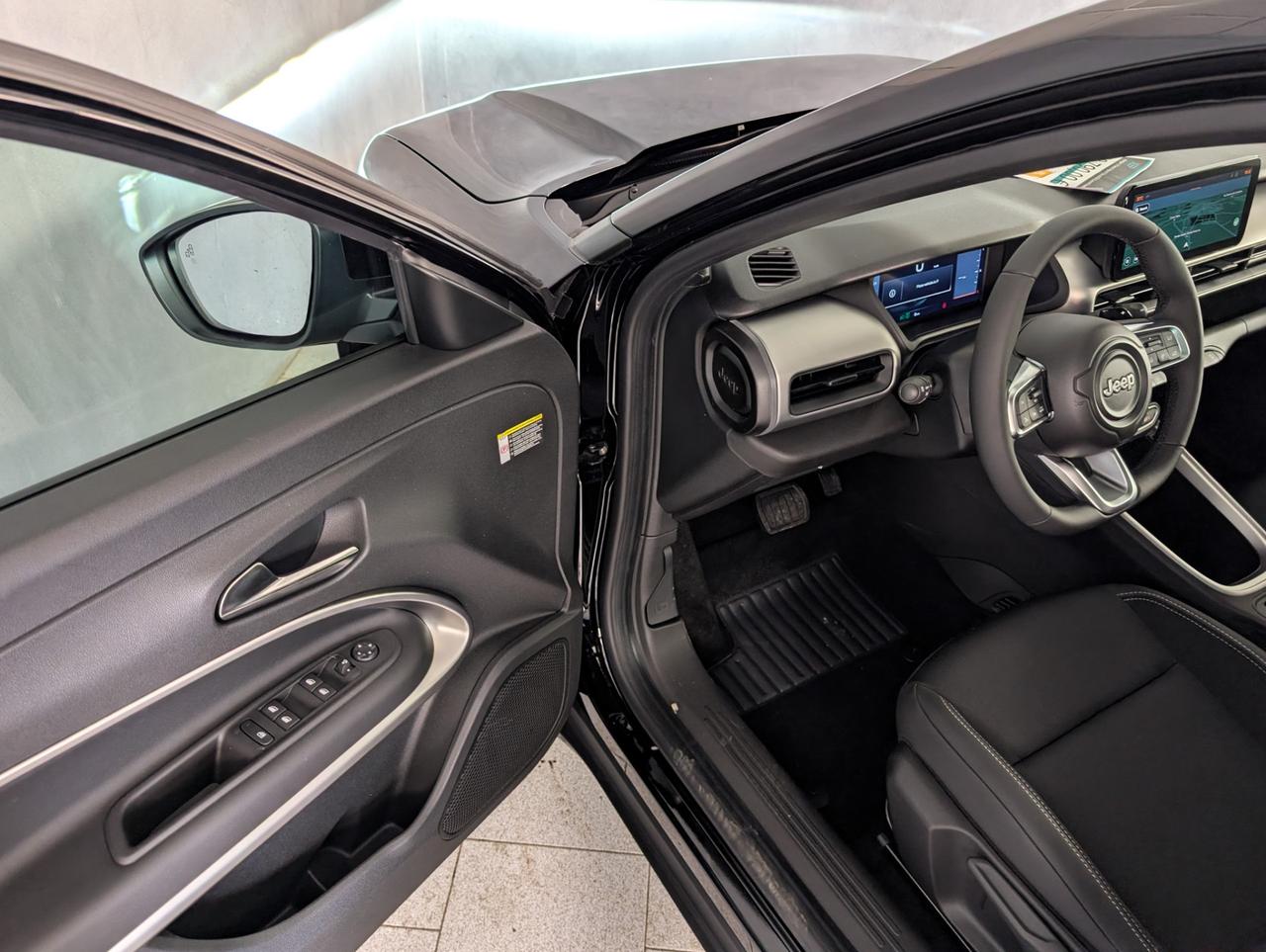 Jeep Avenger 1.2 Turbo E-Hybrid 110cv eDCT6 Summit Freedom